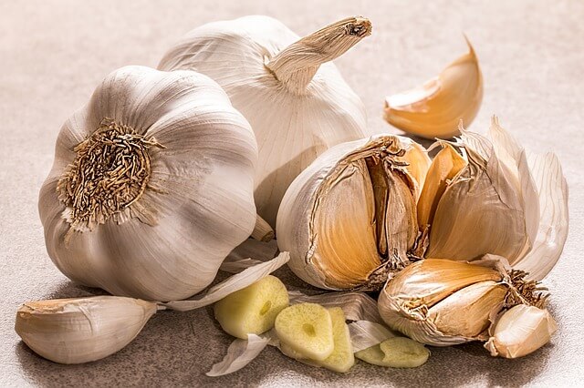 Garlic for normal heart health