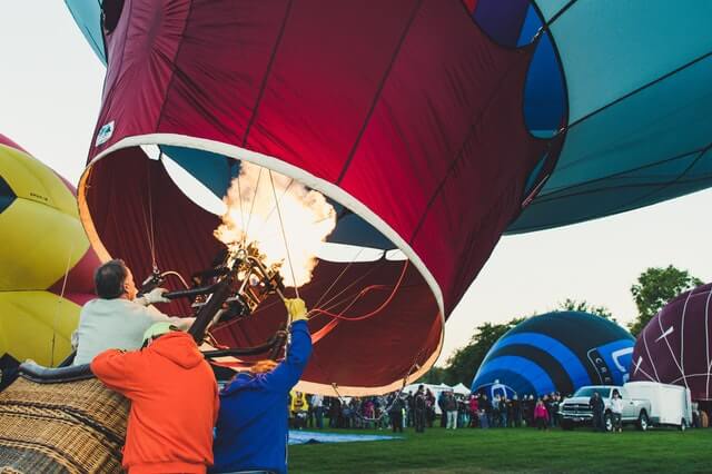 hot air balloon ride and rental business